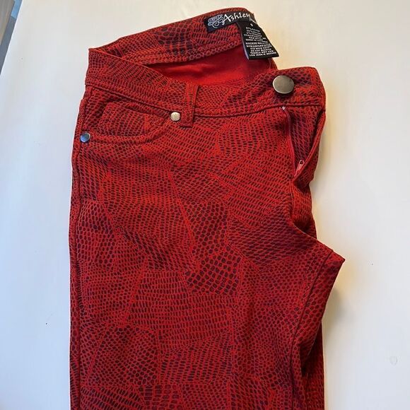 Ashley by 16 international women’s pants - Picture 1 of 5